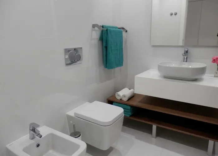 Ripple - Modern Condo With Pool, Aircon, Parking リスボン