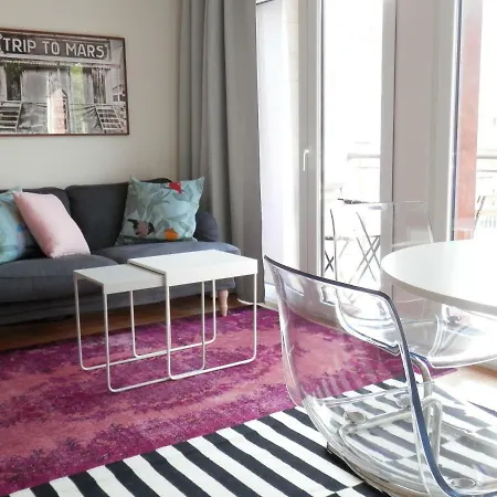 Ripple - Modern Condo With Pool, Aircon, Parking Apartment *