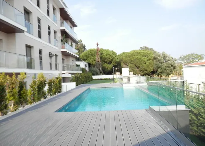 Ripple - pool, aircon, parking * Lisboa